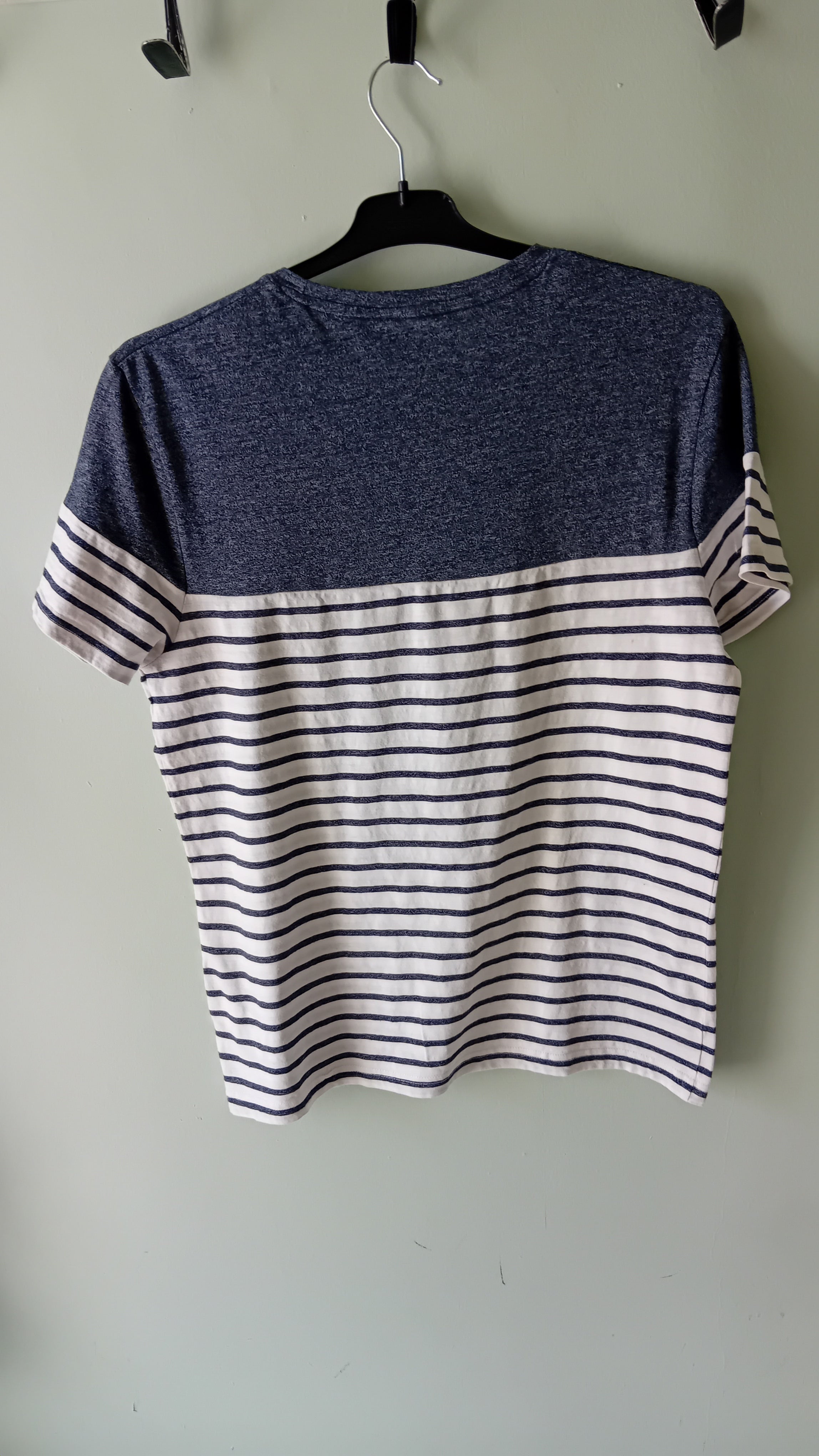 tee-shirt